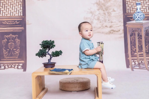 怒江孕妇肚子上的黑线